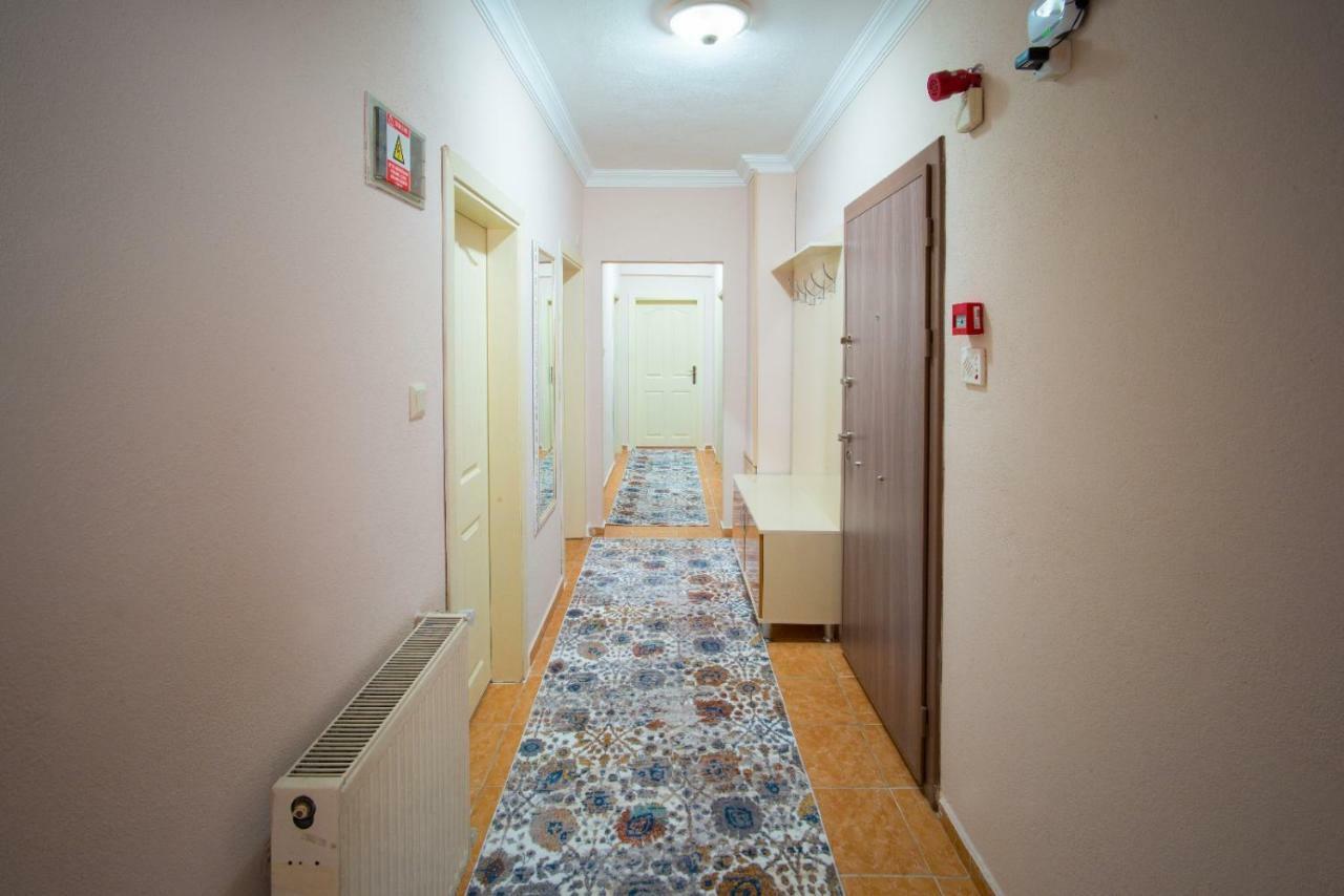 Kent Apartment